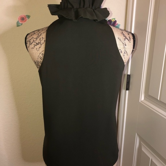 Robbi & Nikki Blouse - Picture 5 of 5